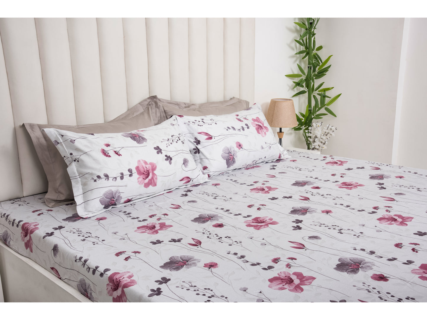 GUARANTEED  PRINTED BEDSHEET 100% COTTON (3PCS,WHITE)