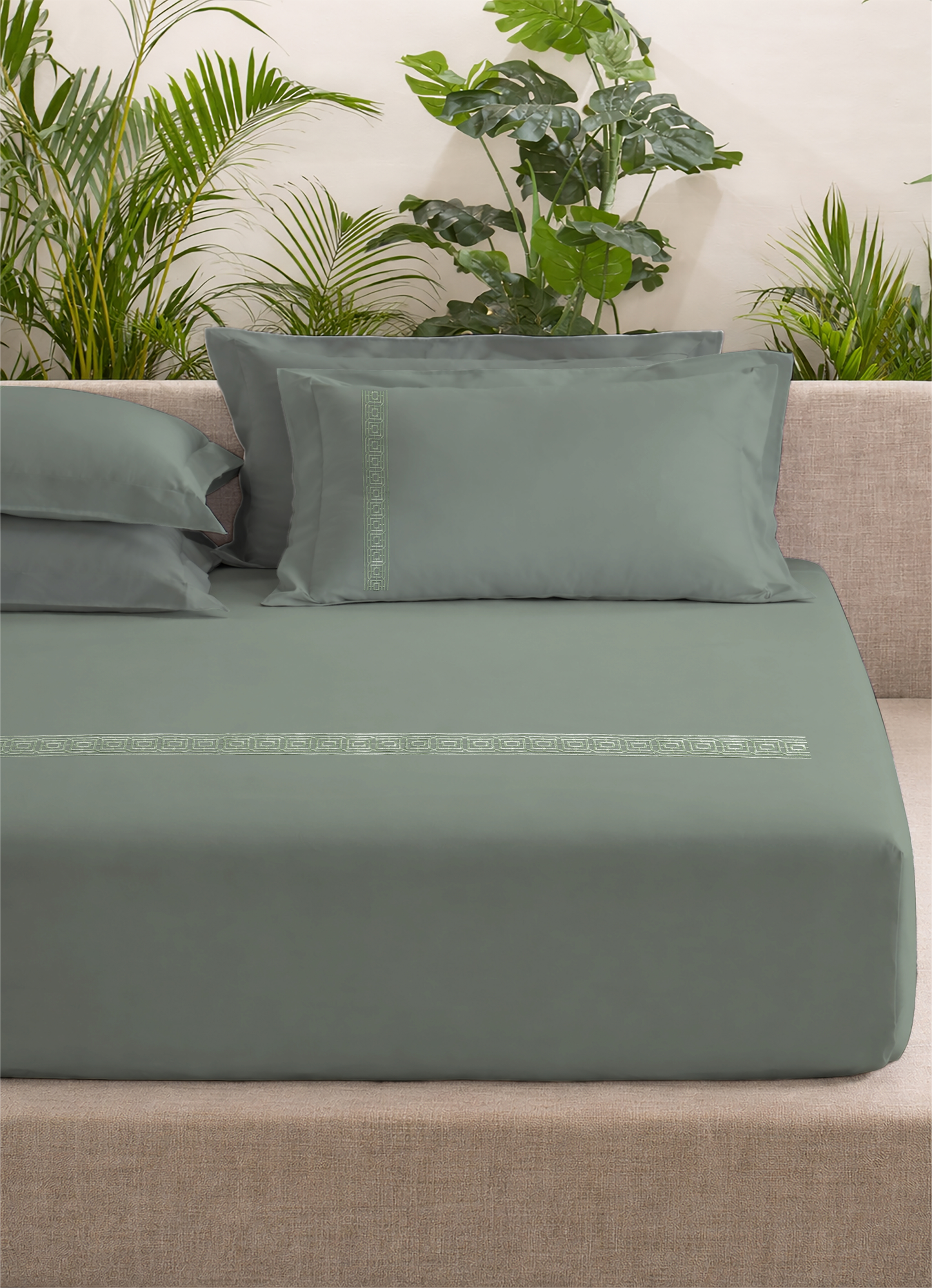 EMBROIDERY BEDSHEET 100% COTTON (3PCS)